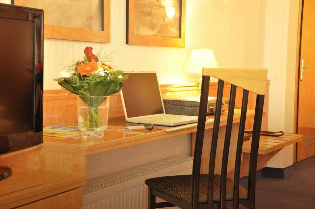 Hotel Celina Niederrheinischer Hof Krefeld Zewnętrze zdjęcie